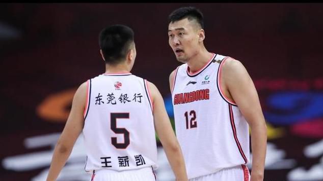 饥饿的业余阿姨