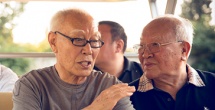 亚洲成av人综合在线观看